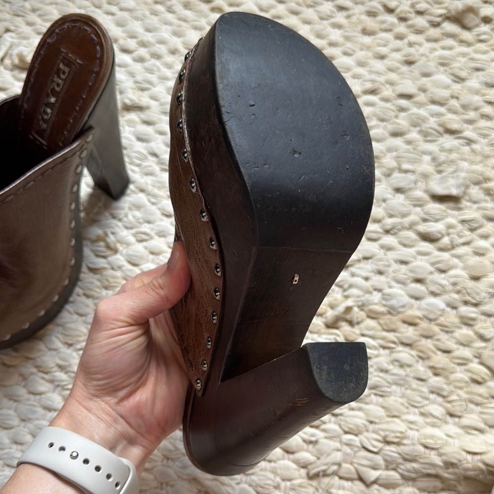 Prada - size 37 - Brown Leather Mules with Wooden Platform - Picture 6 of 9